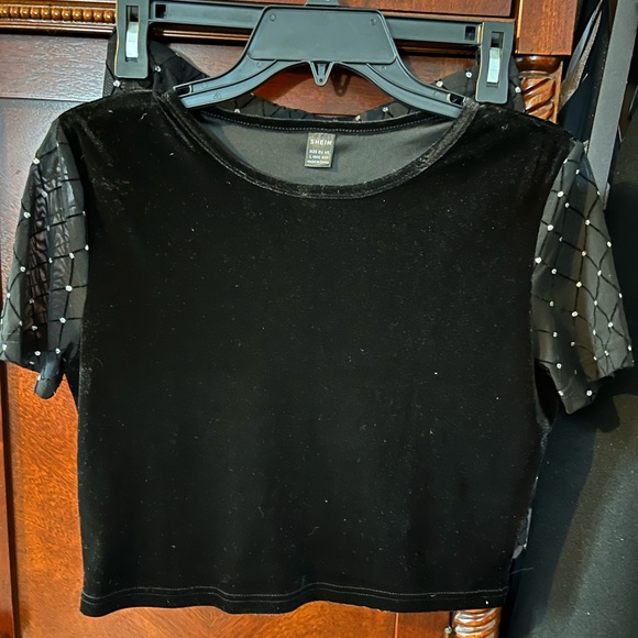 Mesh Short and Crop Top Set with sparkle detail - Picture 2 of 4